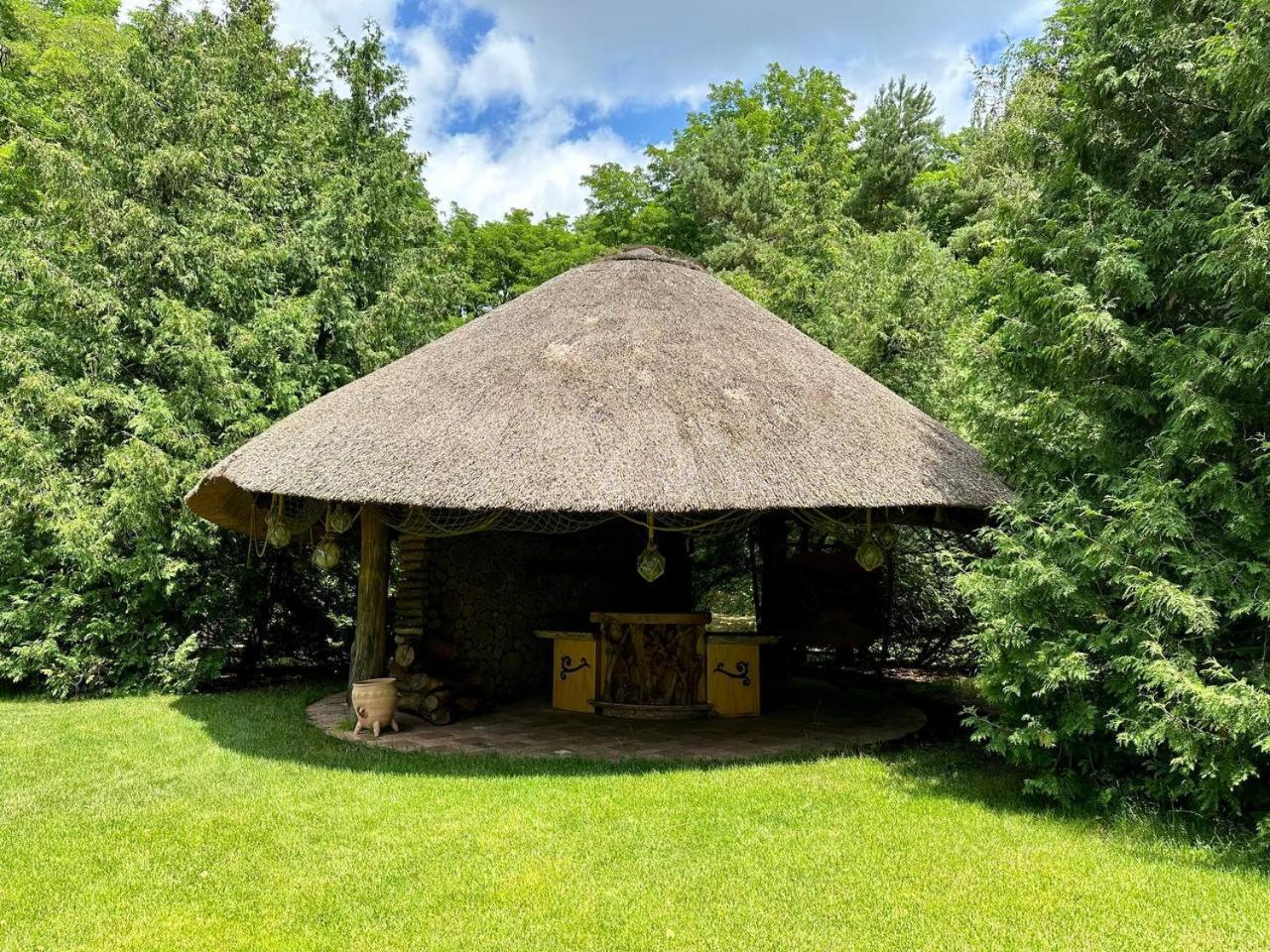 Secret Resort Club Pereyaslav-Khmelʼnytsʼkyy Esterno foto